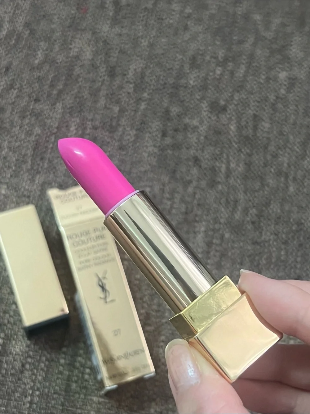 YSL Yves Saint Laurent Rouge Pur Couture Lipstick  27 FUCHSIA INNOCENT